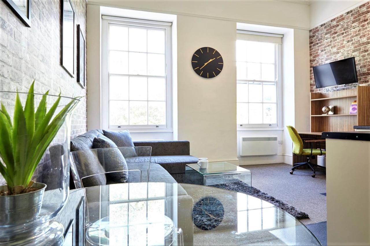 Berkeley Square Pads Διαμέρισμα Μπρίστολ Εξωτερικό φωτογραφία